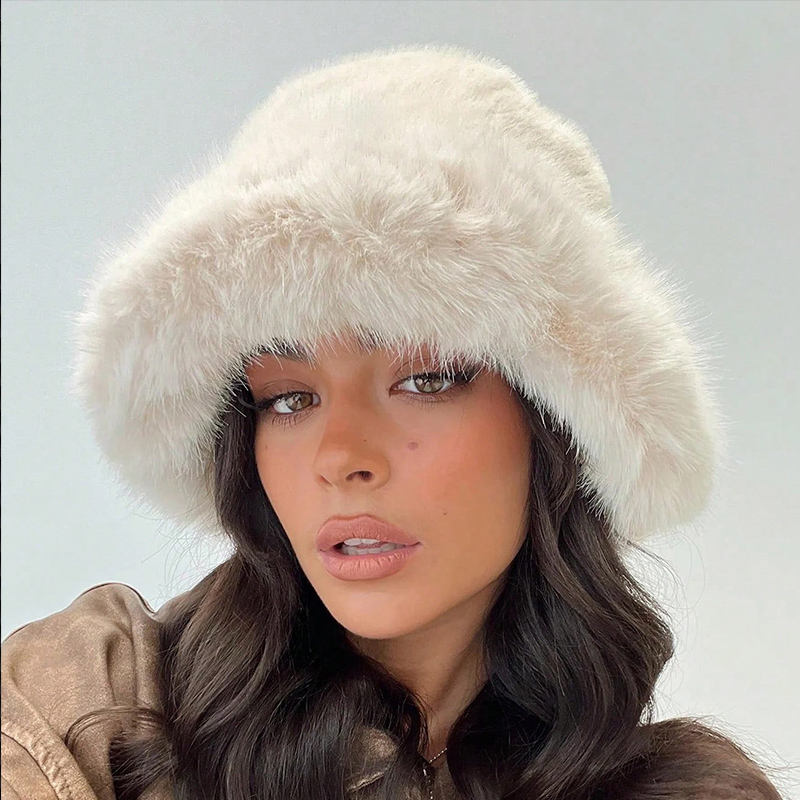 Bucket Hat Embroidered - Kadınlar için Tüylü Geniş Kenarlı Suni