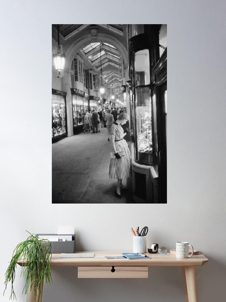 Street Fashion London - Slim Aarons, Burlington Arcade - Londra